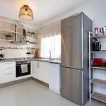 Acogedor Con Vistas Al Mar En Apartamento *