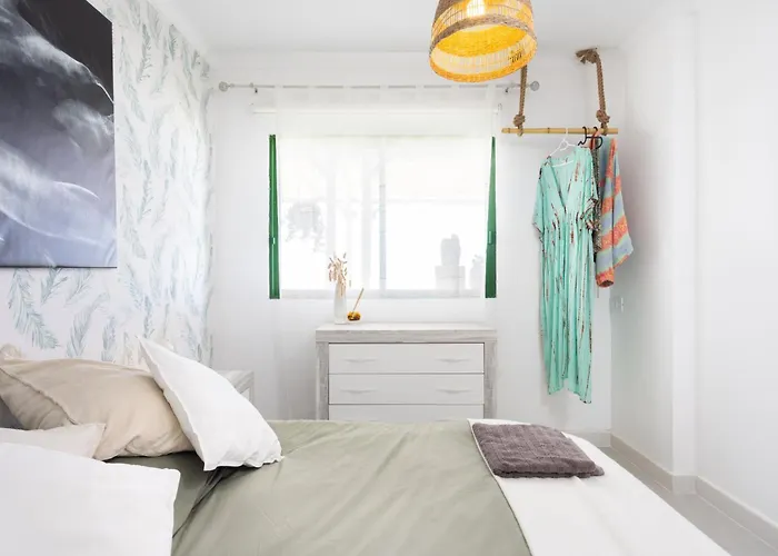 Acogedor Con Vistas Al Mar En Адехе