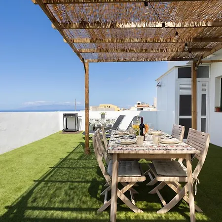 아파트 Acogedor Con Vistas Al Mar En *
