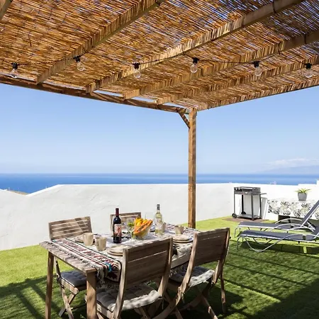 Acogedor Con Vistas Al Mar En * 아데제
