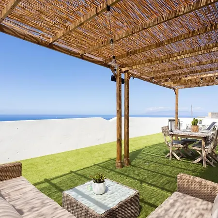 Acogedor Con Vistas Al Mar En Apartamento *