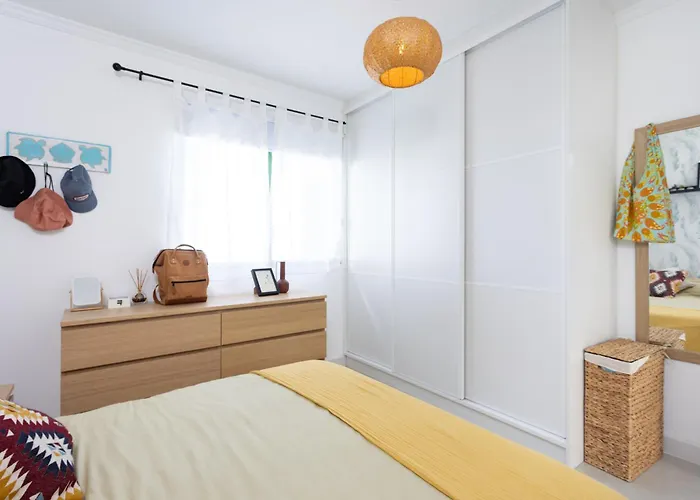 Acogedor Con Vistas Al Mar En *